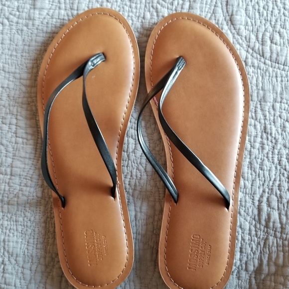 leather sole flip flops